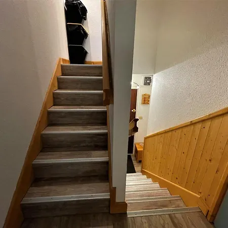 Equipe 5 Pers, Aux Pieds Des Pistes, Balcon Ouest, Les Menuires - Fr-1-452-78